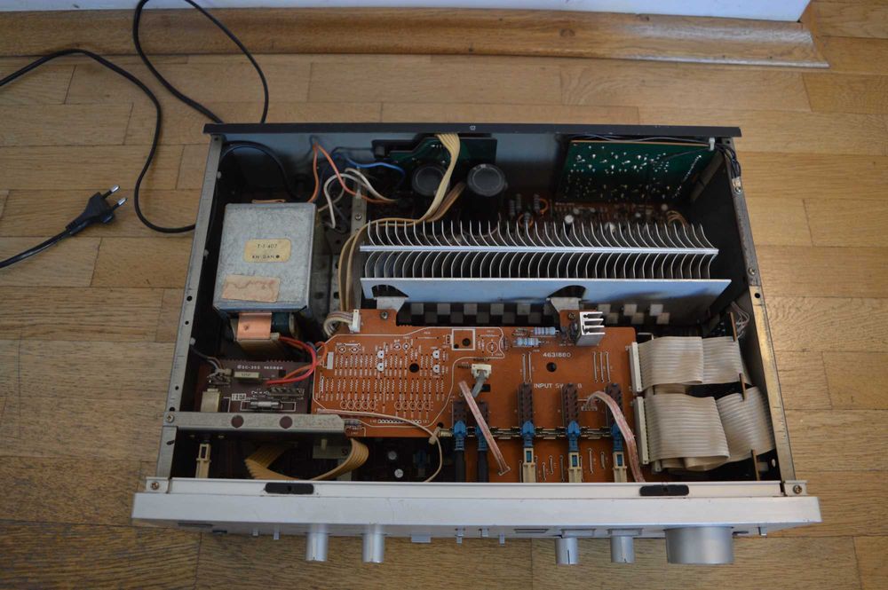 Hi Fi стерео усилвател NIKKO NA-990 Made in Japan