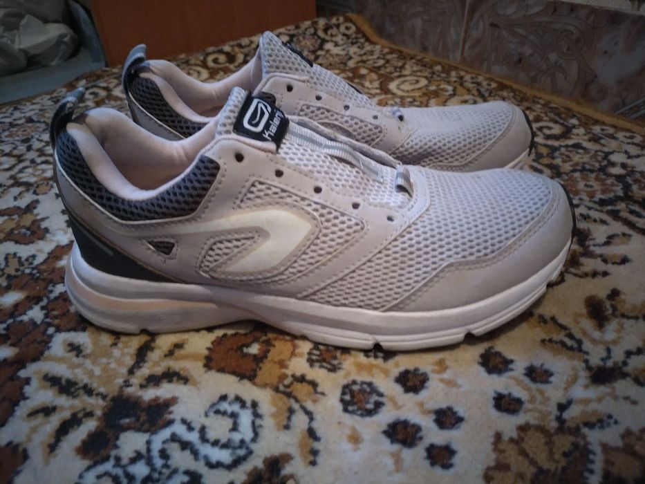 Спортни дамски маратонки от Холандия