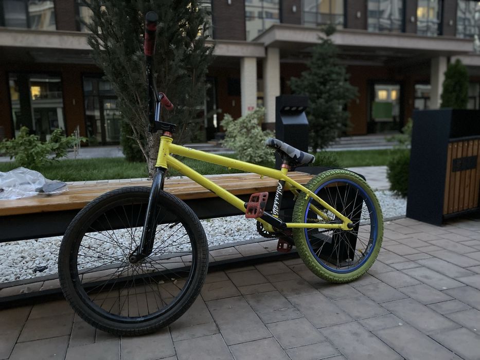 BMX велосипед в отличном состоянии