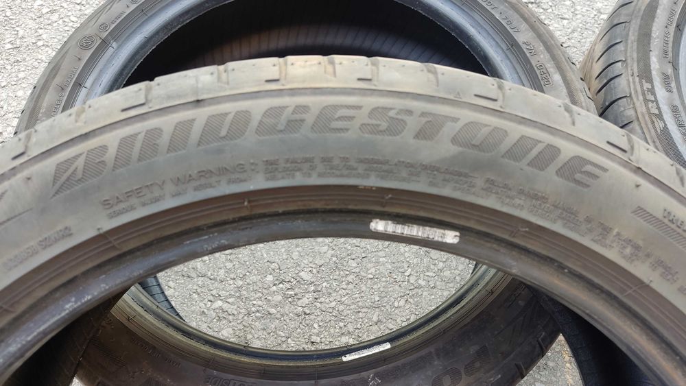 Летни Гуми BRIDGESTONE 225 45 R18