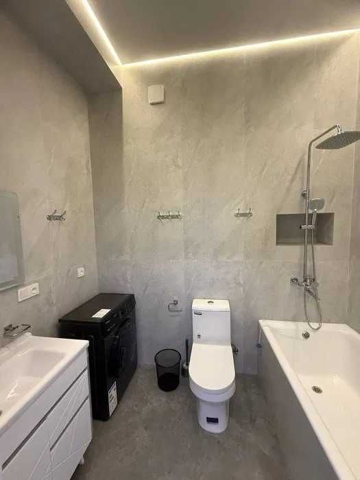 ЖК. Green House. Продаётся 2х-ком евро квартира на метро Сергели