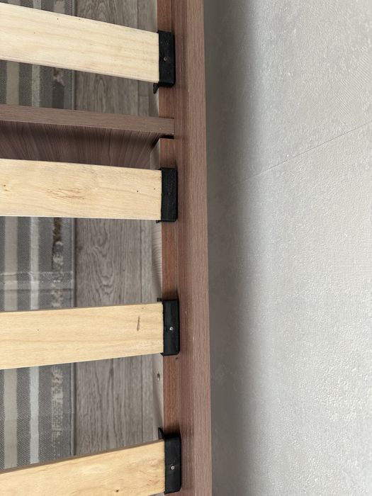 Продаю Кровать 18000