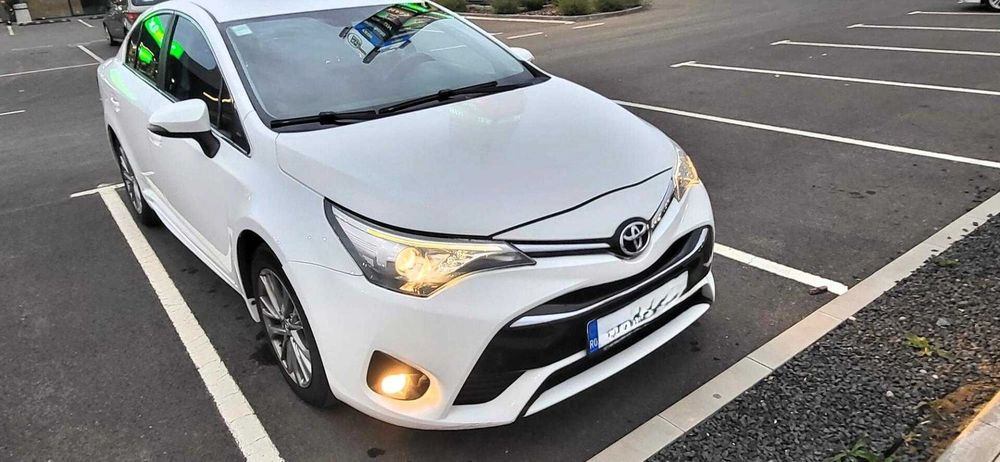 TOYOTA Avensis