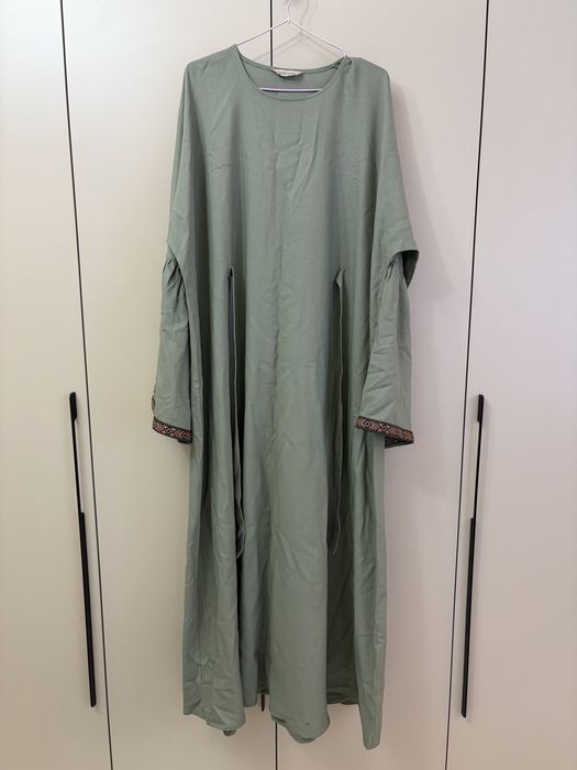 платье размер Л 100 минг