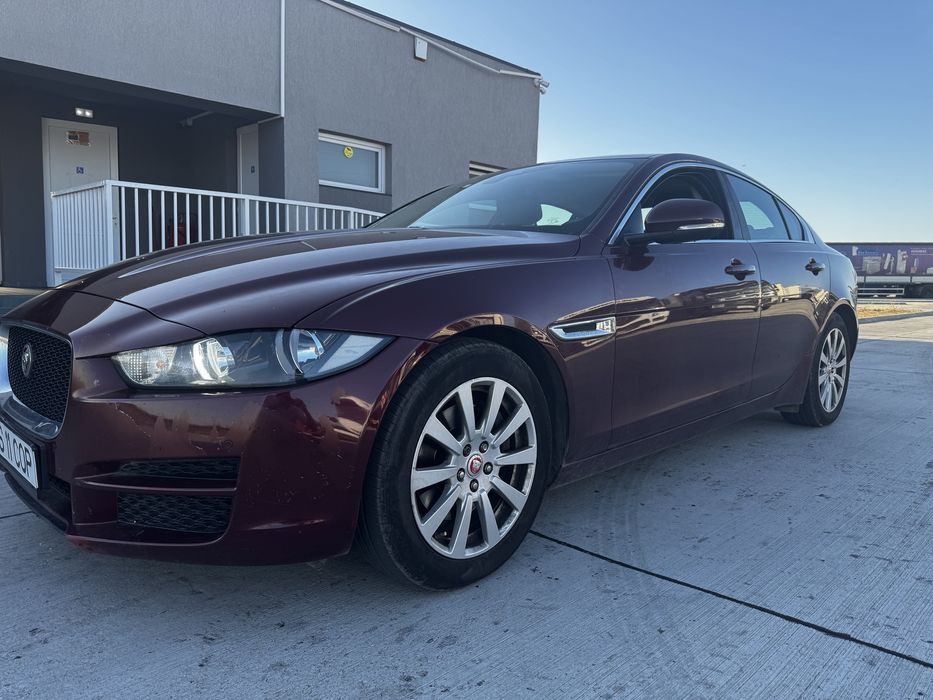 Jaguar XE 2.0D 2016