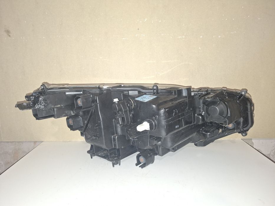 Ляв фар Toyota Yaris Cross 81150-0DP52