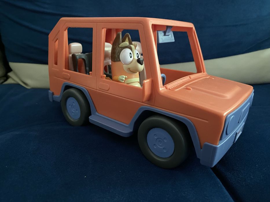 BLUEY Семейният джип за екскурзии 4x4