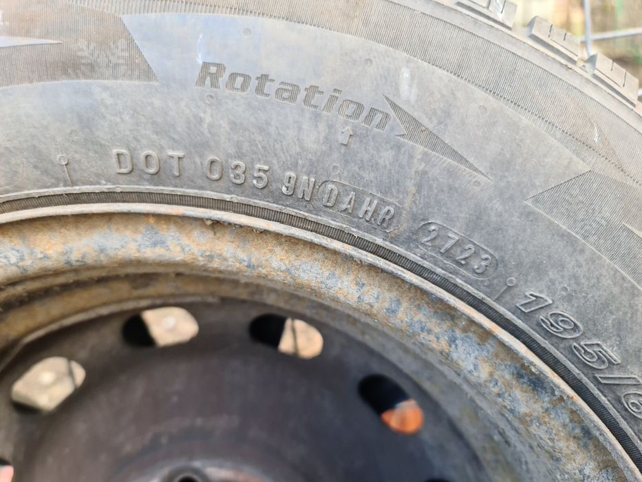 4 anvelope iarna noi,195 65 R15 Nexen winguard snow g3,jante tabla