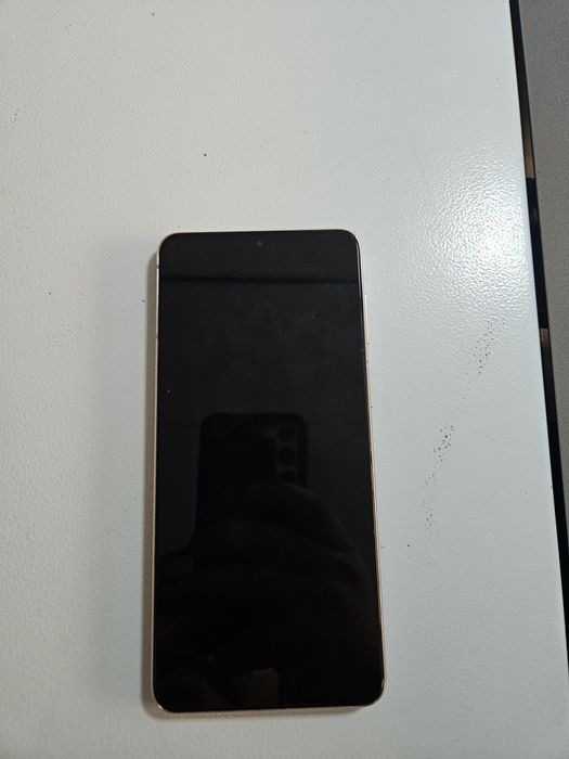 Продаётся телефон самсунг 21+