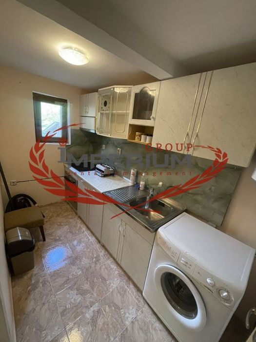 Двустаен апартамент с ПАРКОМЯСТО под наем - кв. Бриз, гр. Варна