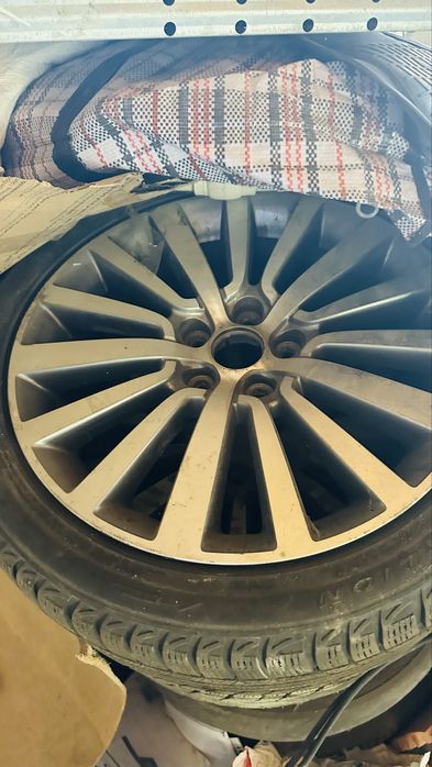 Зимние  Шины 18,19, 20 размер Hankook i Michelin