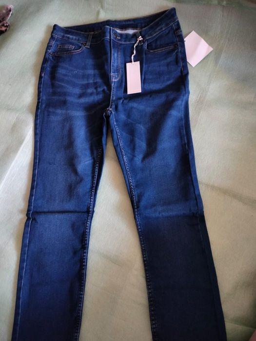 Продам одежду, новая.