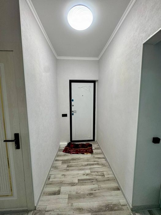 Срочно 3-хонали  квартира сотилади гулистон шахар