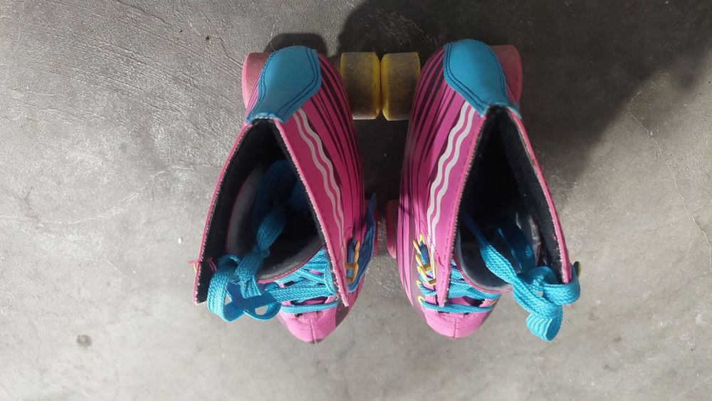 Ролкови кънки за момиче