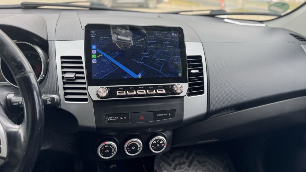 Mitsubishi Outlander 2.0 DI-D 140 CP | 4x4 | 7 locuri | Full Extra