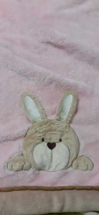 Розово бебешко плюшено одеало