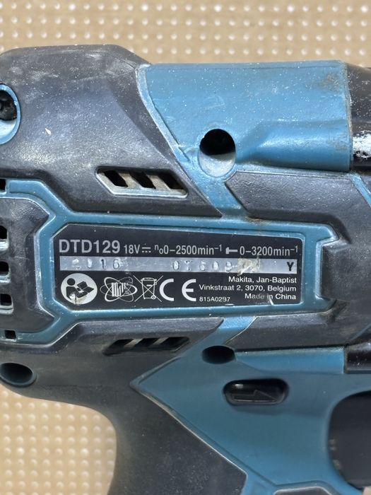 MDM vinde: Masina de insurubat Makita DTD129+Acumulator Makita 6.0Ah.