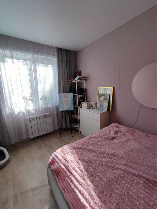 Продам двушку ДК Строитель с ремонтом