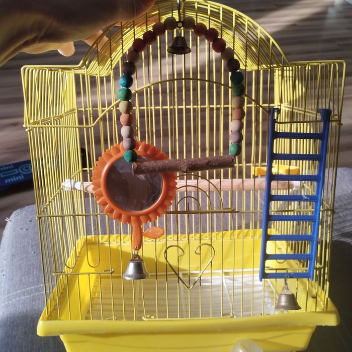 Продам клетку для попугая