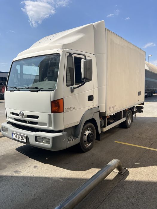 Nissan Atleon 120 2003