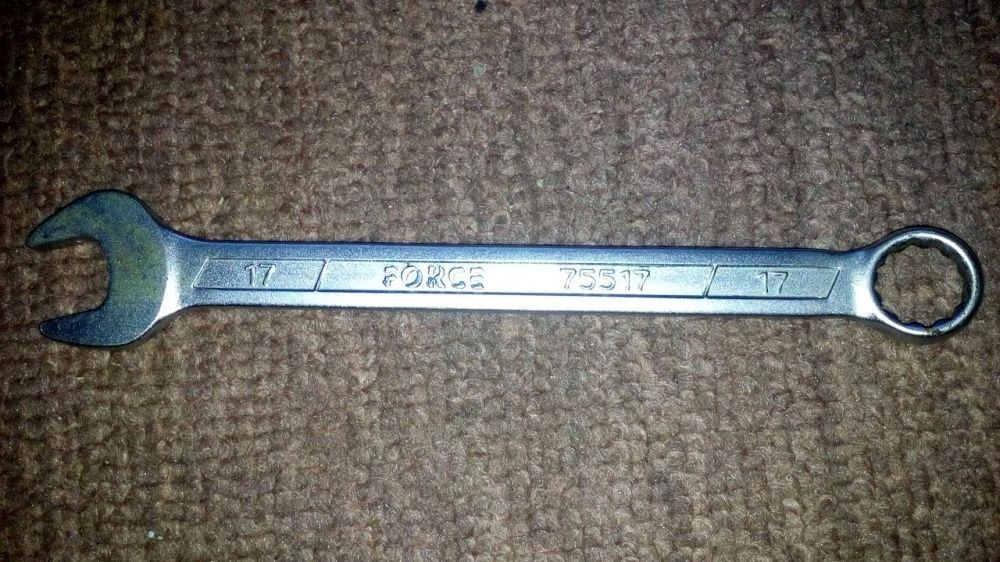 Ключ для сантехники