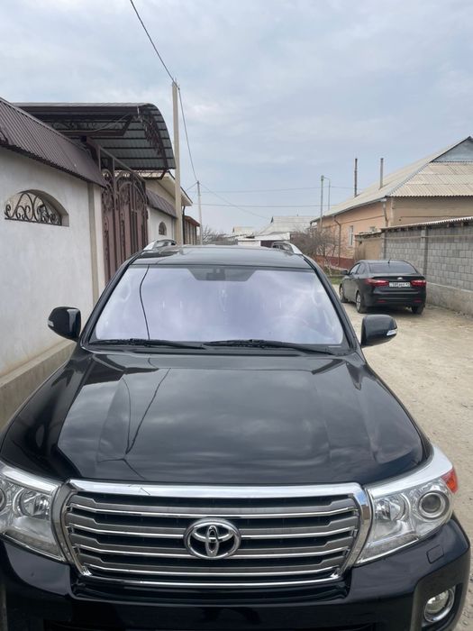 Тоиота 200  Жылы 2012