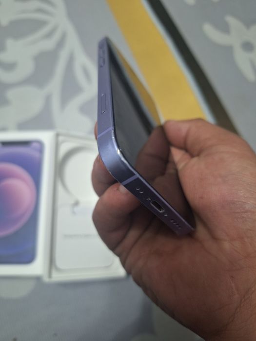 Продам айфон 12 мини