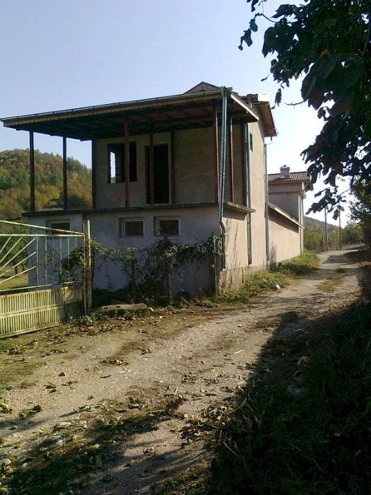 Продава се Къща в с. Сваленик, Област Русе - 300 кв.м за 134 €/кв.м - Снимка #5