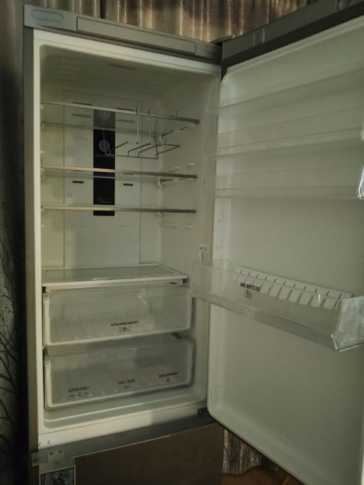 Продам холодильник