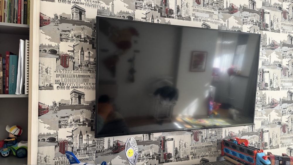 Телевизор sumsung QE65Q60DAU