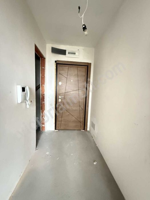 Продава се Тристаен апартамент в Велико Търново, Зона Б - 73 кв.м за 832 €/кв.м - Снимка #1