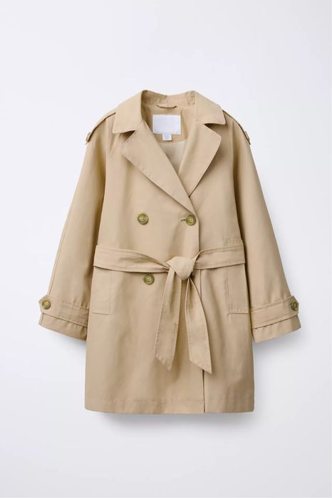 Zara тренч привезен с Испании