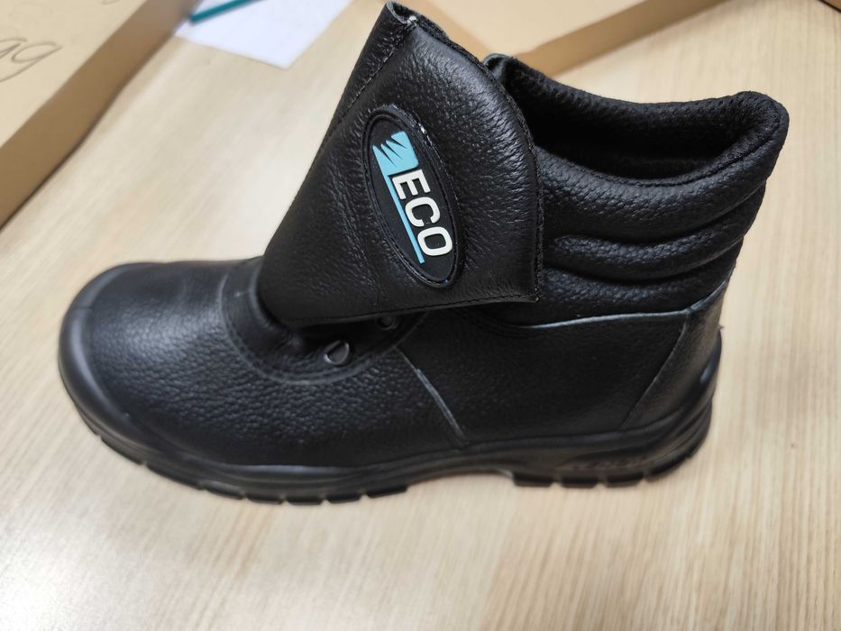 Работни защитни обувки