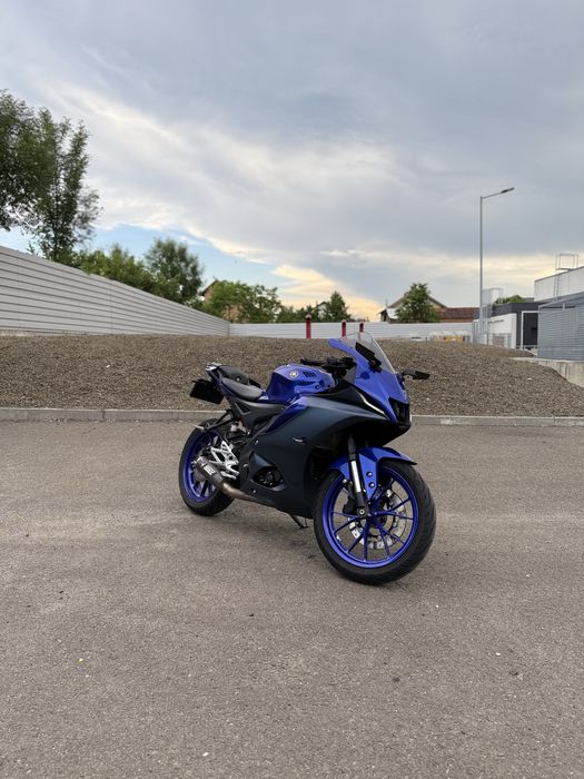 Motocicleta Yamaha yzf r125 2024 pentru A1 16 ani
