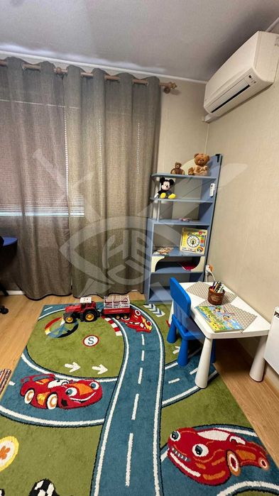 Дава се под наем Четиристаен апартамент в Варна, Цветен квартал - 100 кв.м за 700 € - Снимка #5