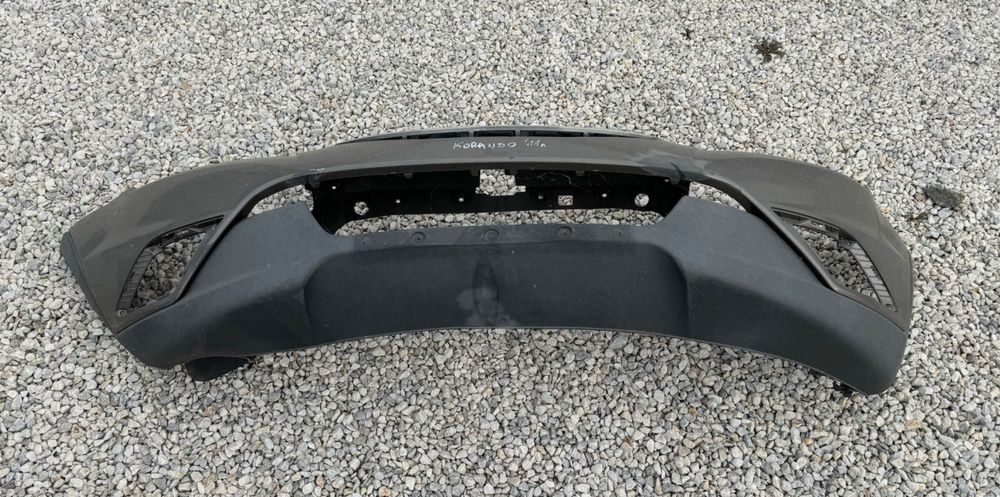 Продавам Предна Броня за Ssang Yong Korando 2011г