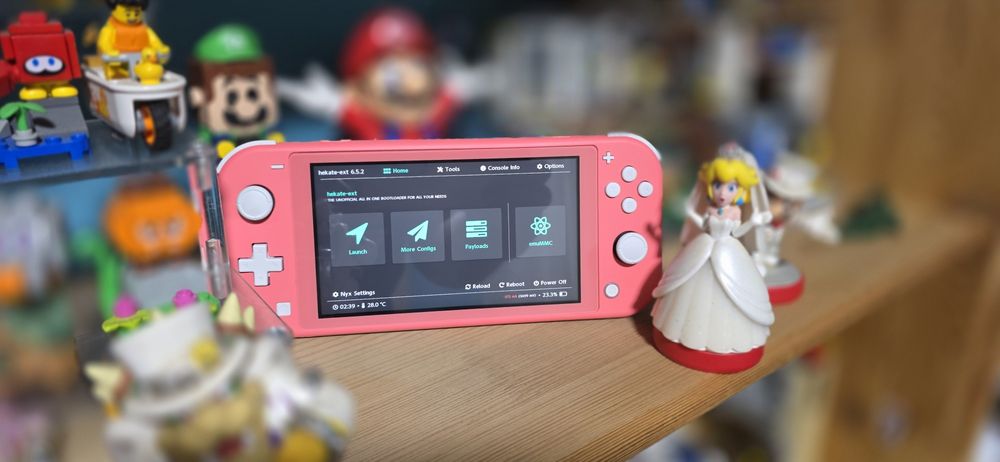 Nou Nintendo Switch Lite Modat cu Card 256GB  Sigilat!