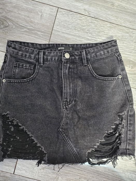 Черна дънкена пола..