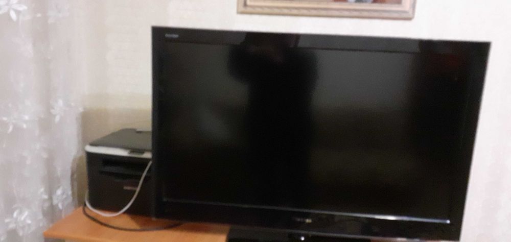 Телевизор Hisense.