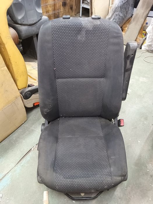 Продам сиденья на бусы