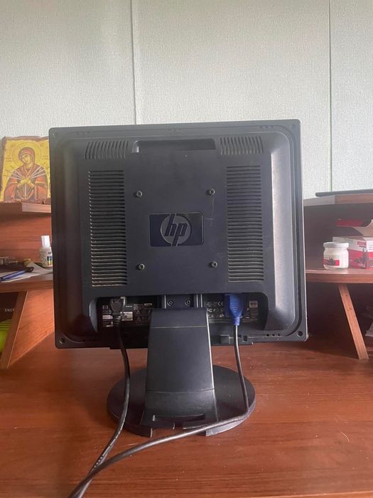 HP L1706 – 17″ монитор