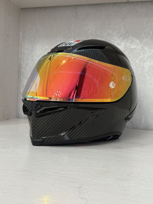 Продается мотошлем AGV