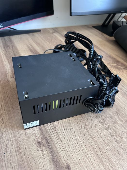 СРОЧНО продам Блок питания QMAX 500W
