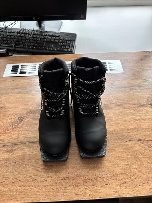 Мужские лыжные ботинки