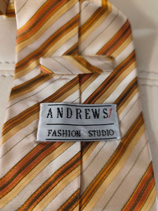 Вратовръзка Andrews