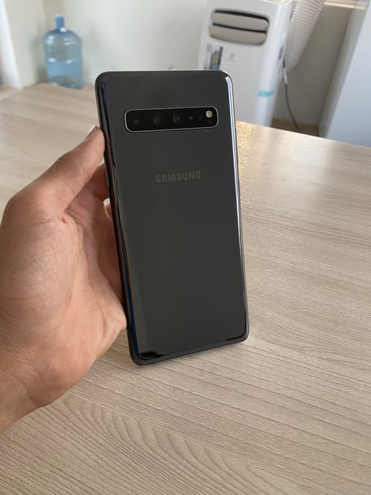 Самсунг С10+ 5g 512/12