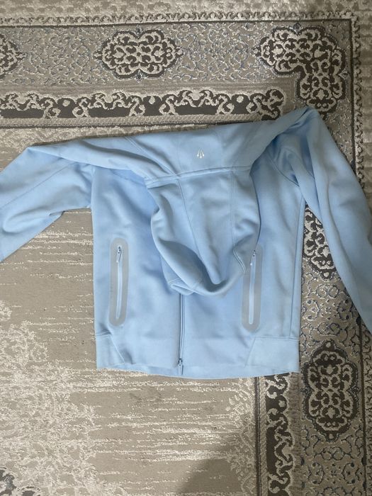Продаю кофту Nocta tech fleece