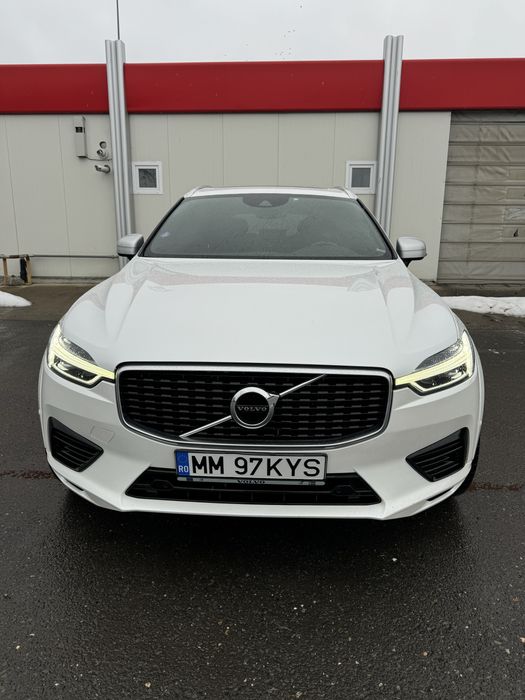 Volvo xc60 R-Design T8 plug in hybrid 400cp