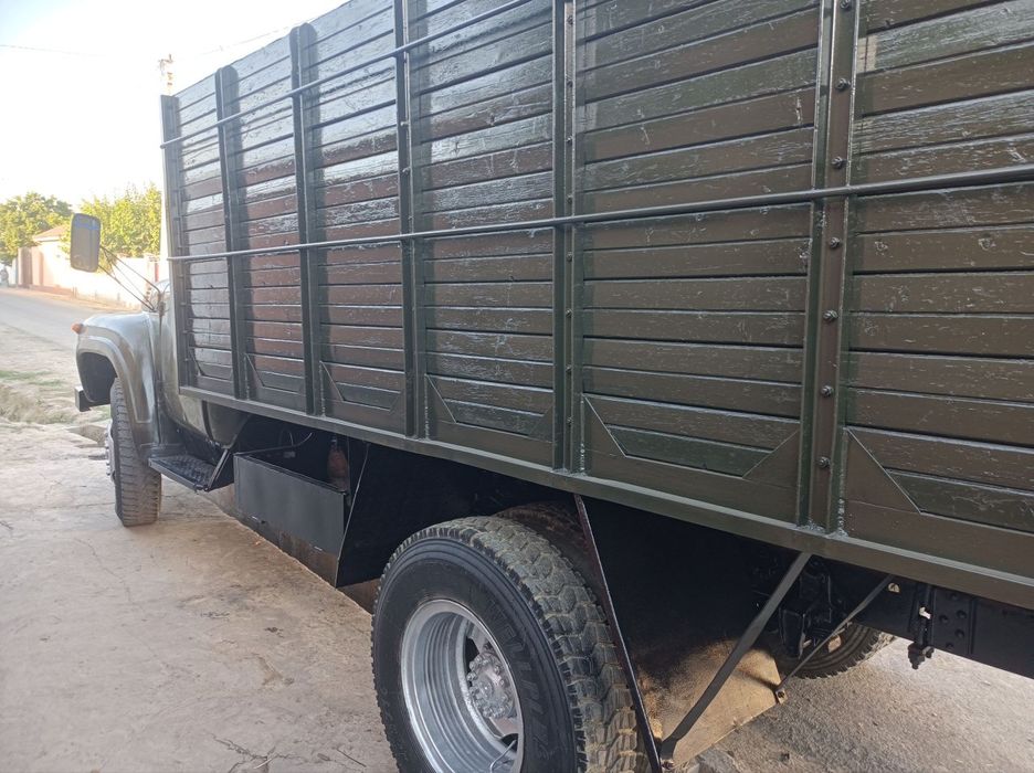 Zil sotiladi bartavoy