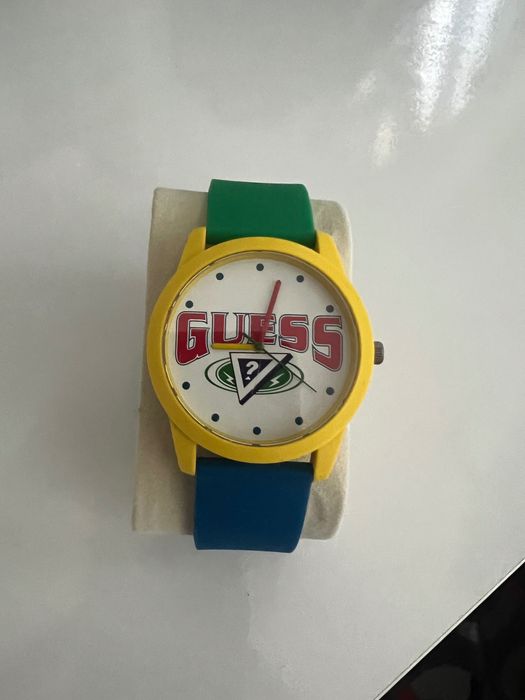 Часовник “Guess”